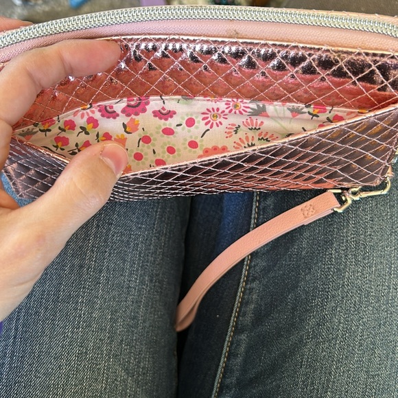 RARE Vera Bradley Rose Gold Accordian Style Wallet/Wristlet - Picture 6 of 12
